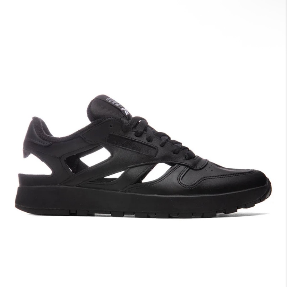 MAISON MARGIELA X REEBOK DÉCORTIQUÉ’ CLASSIC LEATHER SNEAKER - BLACK